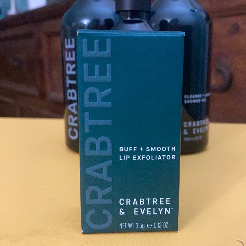 SALE 🔥Crabtree&Evelyn Lip Exfoliator NWT